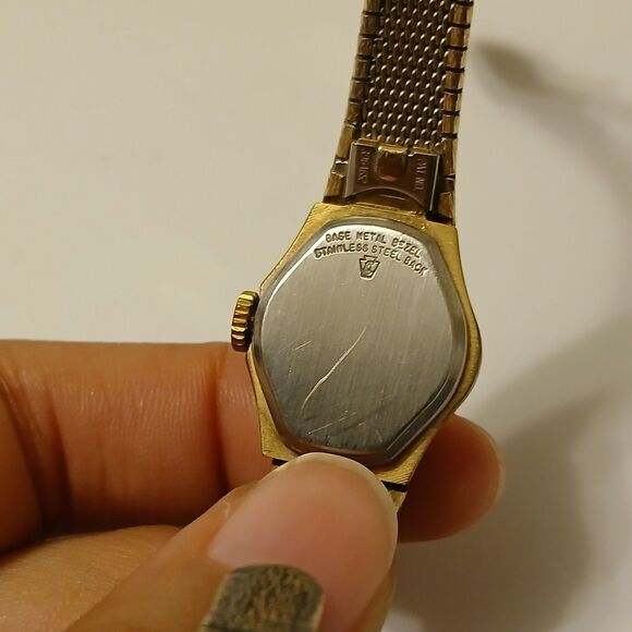 Vtg Waltham Women's Gold Tone 17 Jewels Manual Wind Analog Stainless Steel Watch - Picture 3 of 14